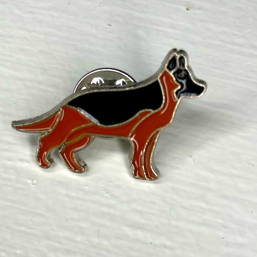 GERMAN SHEPHERD Enamel Pin